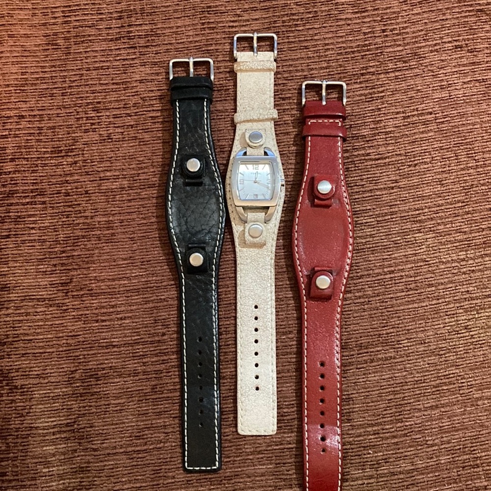 FOSSIL Watch w/ 3 Leather Bands